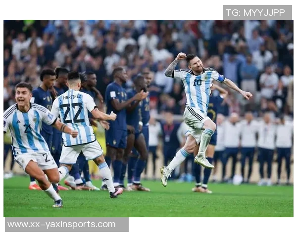 梅西课间专注踢球不理铃声老师提醒他马拉多纳独一无二 梅西课间专注踢球不理铃声老师提醒他马拉多纳独一无二